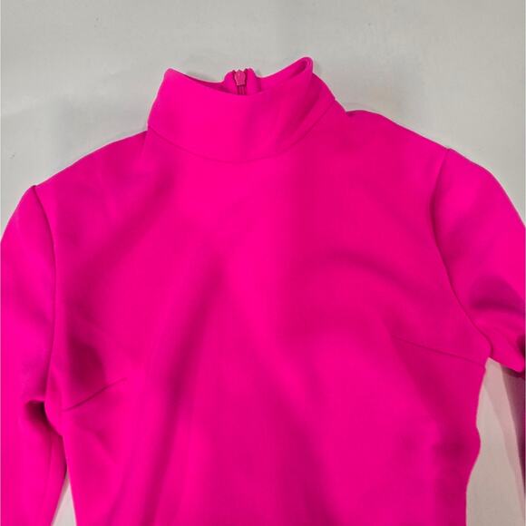 SOLACE London Vivienne Maxi Dress in Hot Pink - Picture 5 of 12